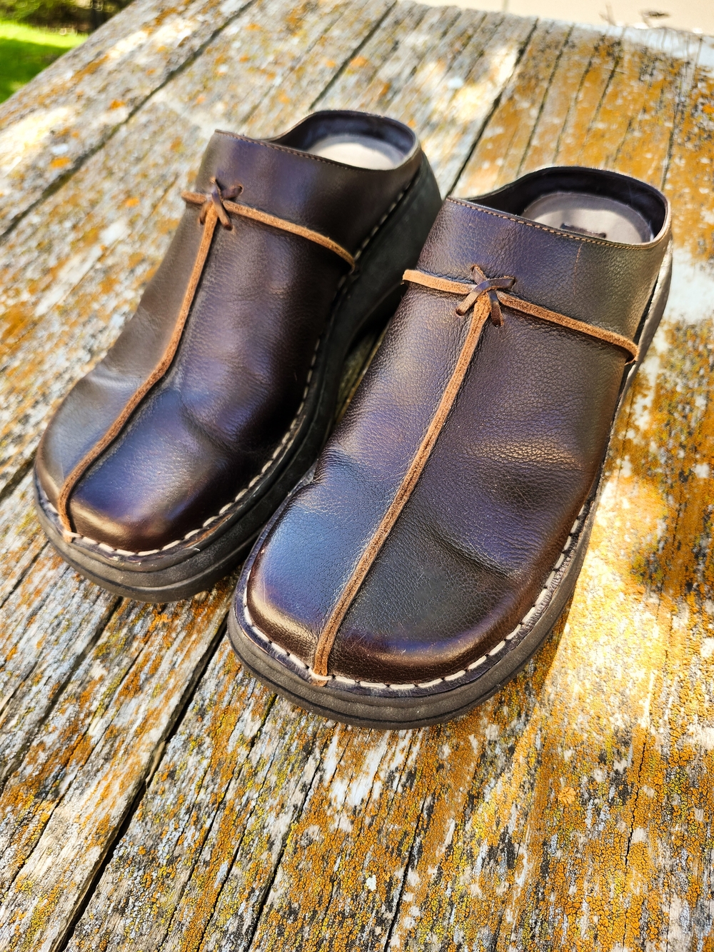 Vintage Y2K Skechers Brown Leather Chunky Mules Clogs Size 8